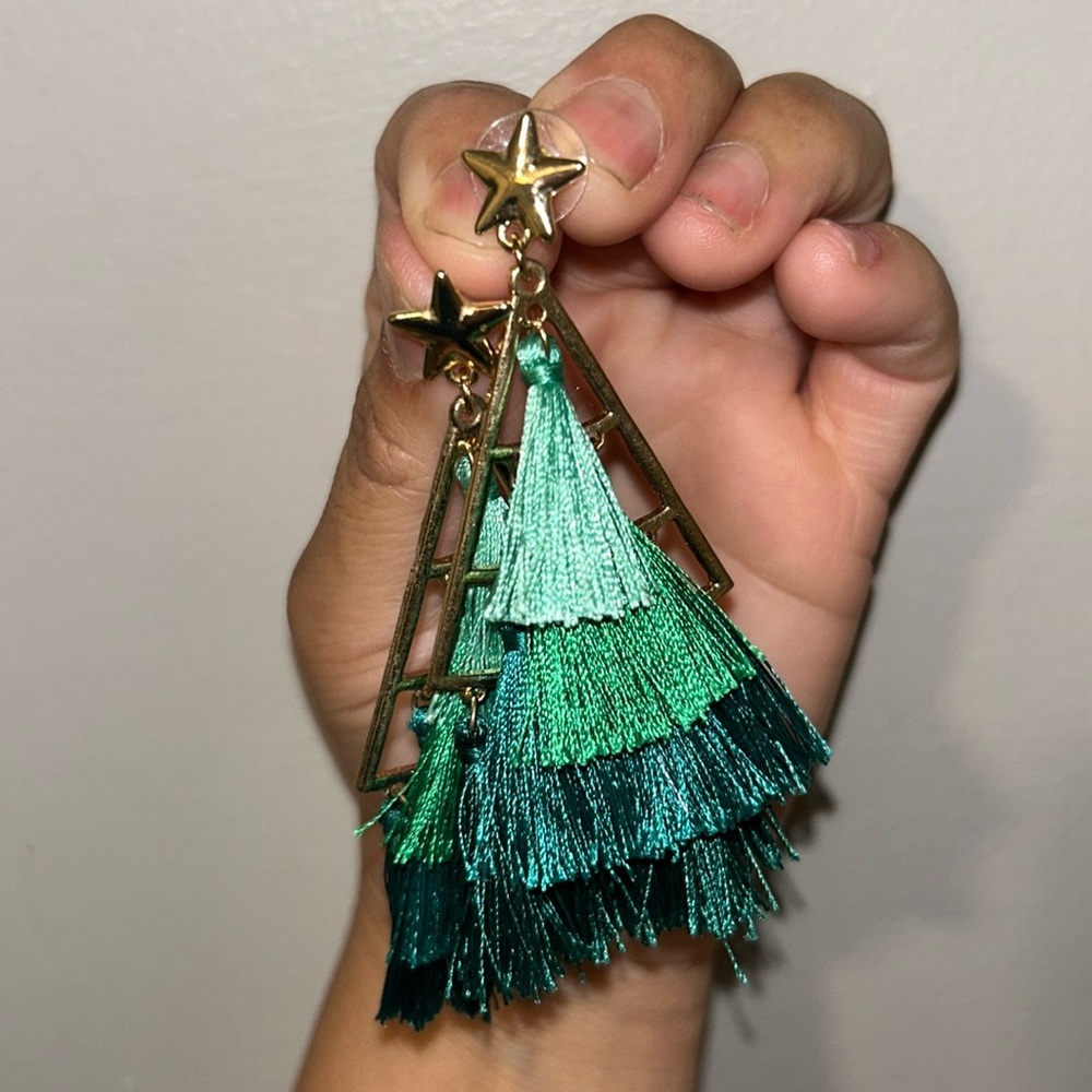 Christmas 🎄 Tree Earrings
